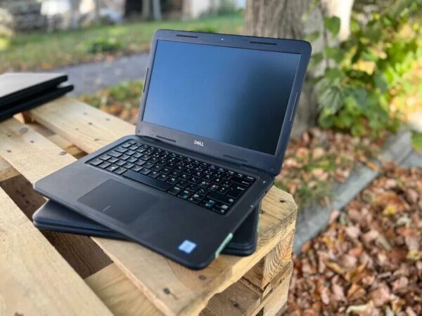 Ультрабук Dell latitude 3310 / 13.3" (1366x768) TN / Intel Core i3-8145U (2 (4) ядра по 2.1 - 3.9 GHz) / 8 GB DDR4 / 256 GB SSD / Intel UHD Graphics 620 / WebCam / Win 10 Lic - Зображення 4