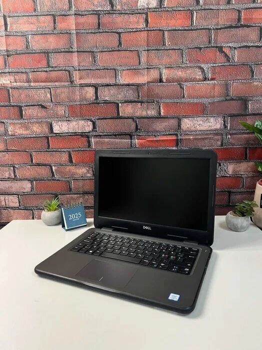 Ультрабук Dell Latitude 3310 / 13.3" (1366x768) TN / Intel Core i5-8265U (4 (8) ядра по 1.6 - 3.9 GHz) / 8 GB DDR4 / 256 GB SSD / Intel UHD Graphics / WebCam / Win 10 Pro - Зображення 9