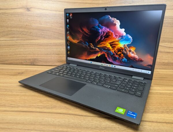 Ультрабук Dell Latitude 3520 / 15.6" (1920x1080) IPS / Intel Core i5-1135G7 (4 (8) ядра по 2.4 - 4.2 GHz) / 16 GB DDR4 / 256 GB SSD + 1000 GB HDD / nVidia GeForce MX350, 2 GB GDDR5, 64-bit / WebCam / Windows 10 - Зображення 5