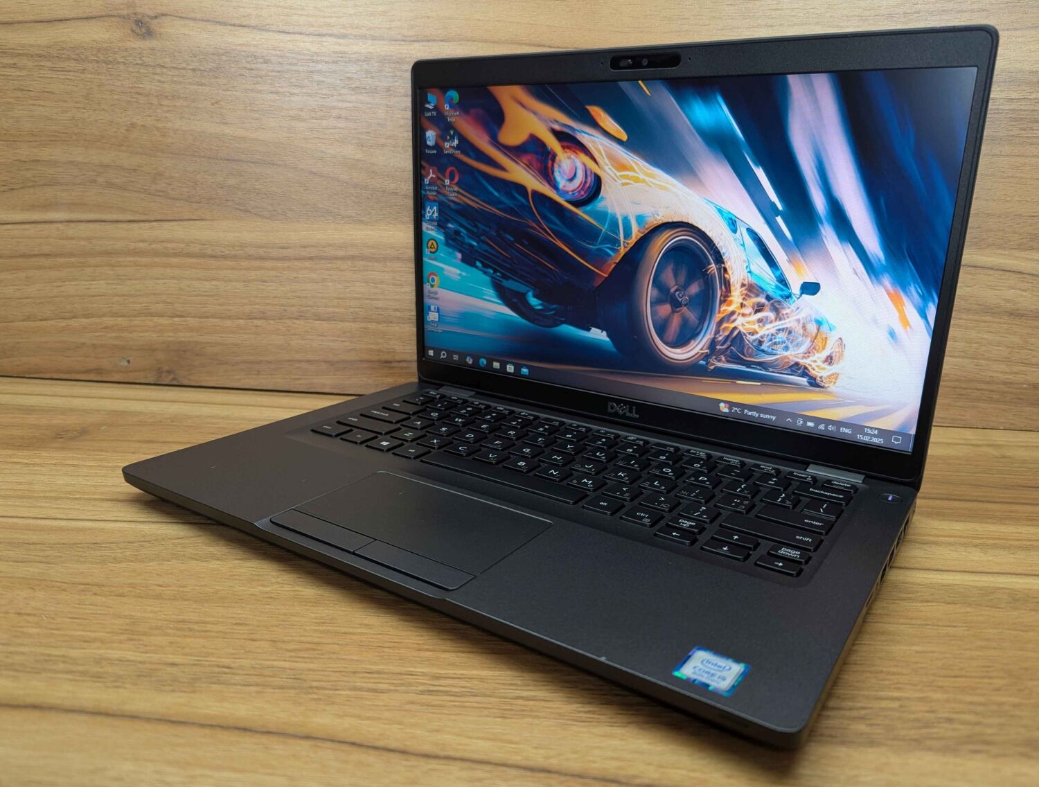 Ультрабук Dell Latitude 5400 / 14" (1366x768) TN / Intel Core i5-8265U (4 (8) ядра по 1.6 - 3.9 GHz) / 16 GB DDR4 / 512 GB SSD / Intel UHD Graphics 620 / WebCam / Windows 10 - Зображення 3