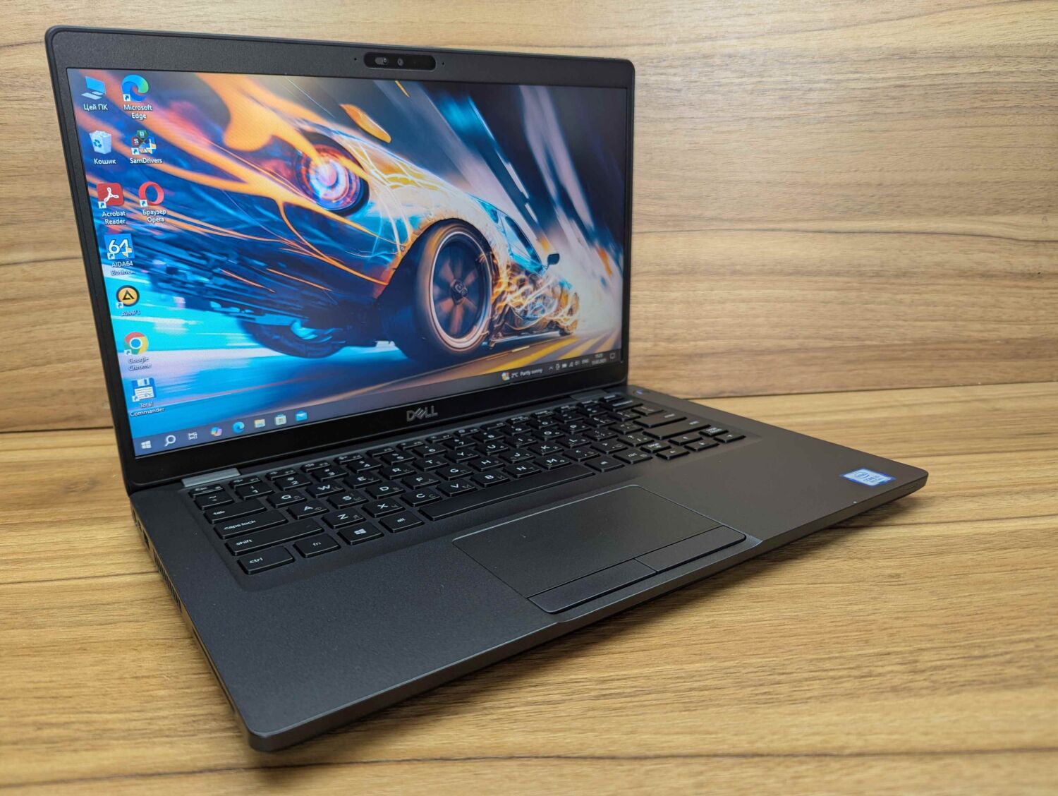 Ультрабук Dell Latitude 5400 / 14" (1366x768) TN / Intel Core i5-8265U (4 (8) ядра по 1.6 - 3.9 GHz) / 16 GB DDR4 / 512 GB SSD / Intel UHD Graphics 620 / WebCam / Windows 10 - Зображення 4