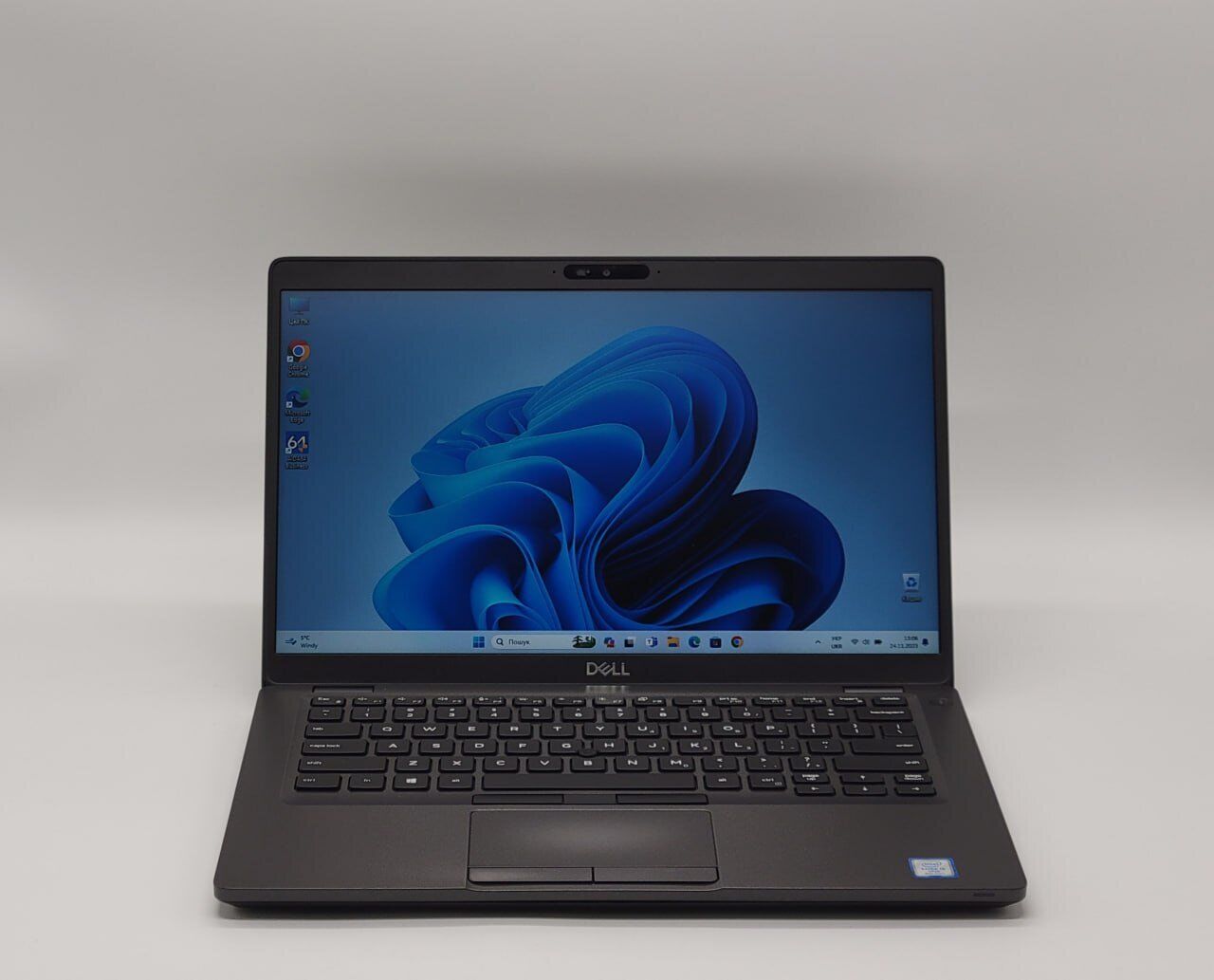 Ультрабук Dell Latitude 5400 / 14" (1366x768) TN / Intel Core i5-8365U (4 (8) ядра по 1.6 - 4.1 GHz) / 8 GB DDR4 / 120 GB SSD / Intel UHD Graphics / WebCam - Зображення 2