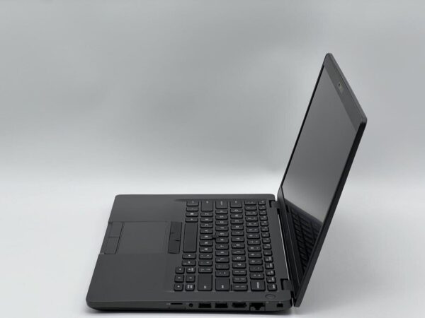 Ультрабук Dell Latitude 5401 / 14" (1920x1080) IPS / Intel Core i5-9400H (4 (8) ядра по 2.5 - 4.3 GHz) / 16 GB DDR4 / 240 GB SSD / Intel UHD Graphics 630 / WebCam - Зображення 4