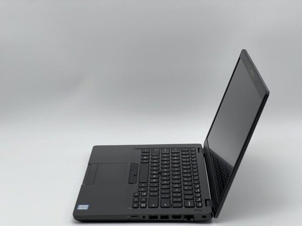 Ультрабук Dell Latitude 5401 / 14" (1920x1080) IPS / Intel Core i7-9850H (6 (12) ядер по 2.6 - 4.6 GHz) / 16 GB DDR4 / 480 GB SSD / Intel UHD Graphics 630 / WebCam - Зображення 4