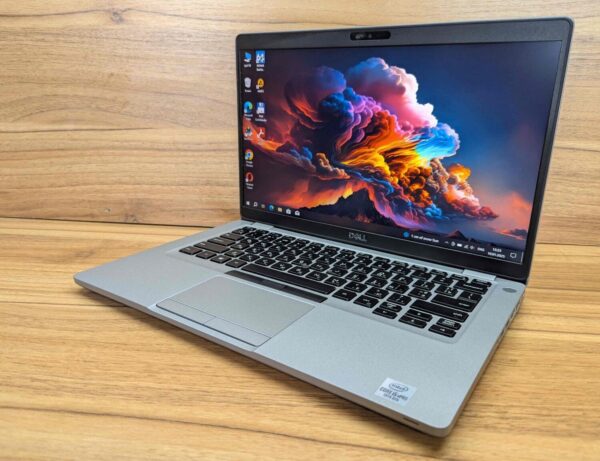 Ультрабук Dell Latitude 5410 / 14" (1920x1080) IPS / Intel Core i5-10310U (4 (8) ядра по 1.7 - 4.4 GHz) / 16 GB DDR4 / 256 GB SSD / Intel UHD Graphics / WebCam / HDMI / Windows 10 - Зображення 3