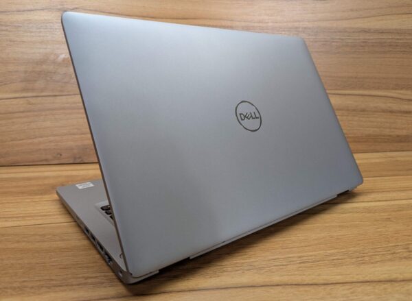 Ультрабук Dell Latitude 5410 / 14" (1920x1080) IPS / Intel Core i5-10310U (4 (8) ядра по 1.7 - 4.4 GHz) / 16 GB DDR4 / 256 GB SSD / Intel UHD Graphics / WebCam / HDMI / Windows 10 - Зображення 7