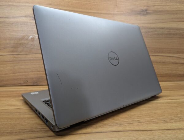 Ультрабук Dell Latitude 5410 / 14" (1920x1080) IPS / Intel Core i5-10310U (4 (8) ядра по 1.7 - 4.4 GHz) / 16 GB DDR4 / 256 GB SSD / Intel UHD Graphics / WebCam / Windows 10 - Зображення 7