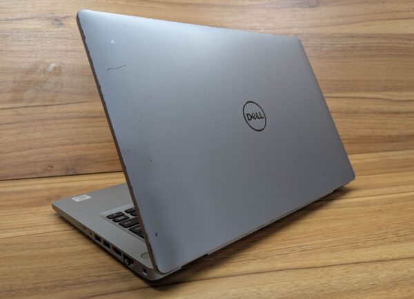 Ультрабук Dell Latitude 5410 / 14" (1920x1080) IPS / Intel Core i5-10310U (4 (8) ядра по 1.7 - 4.4 GHz) / 8 GB DDR4 / 256 GB SSD / Intel UHD Graphics / WebCam / Windows 10 - Зображення 7