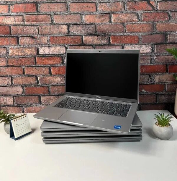 Ультрабук Dell Latitude 5420 / 14" (1920x1080) IPS / Intel Core i3-1125G4 (4 (8) ядра по 2.0 - 3.7 GHz) / 16 GB DDR4 / 256 GB SSD / Intel UHD Graphics / WebCam / Win 10 Pro - Зображення 6