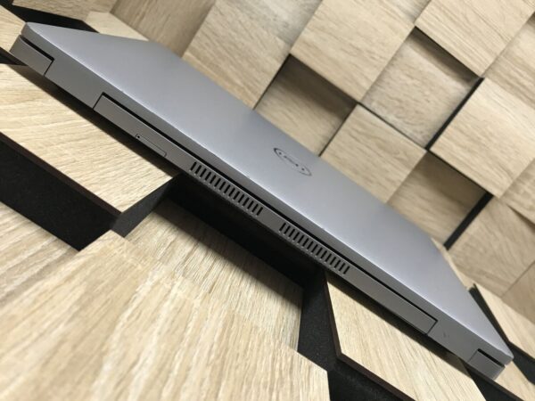 Ультрабук Dell Latitude 5420 / 14" (1920x1080) IPS / Intel Core i5-1135G7 (4 (8) ядра по 2.4 - 4.2 GHz) / 16 GB DDR4 / 256 GB SSD M.2 / Intel Iris Xe Graphics / WebCam / USB 3.2 / HDMI / Windows 10 ліцензія - Зображення 7