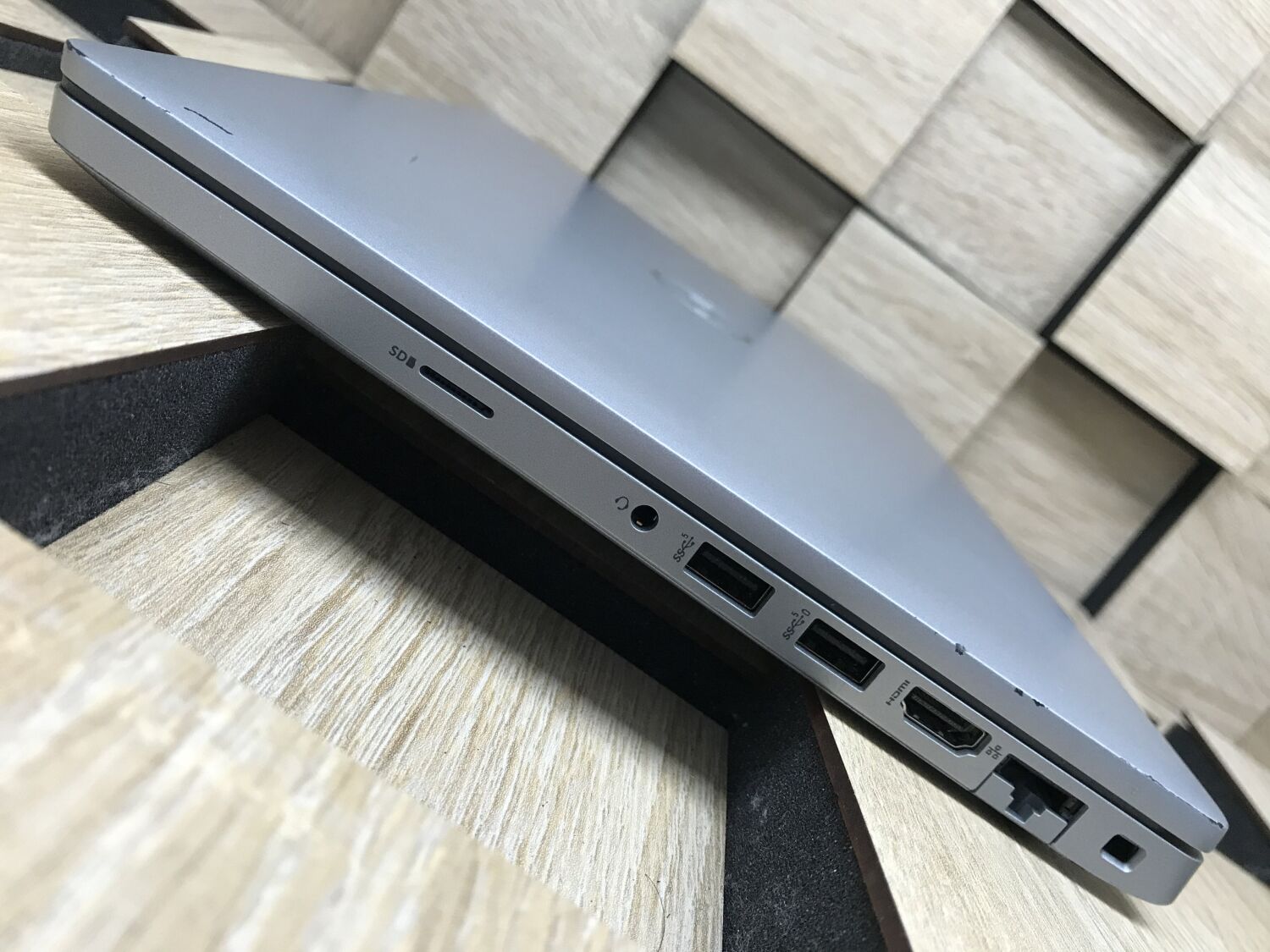 Ультрабук Dell Latitude 5430 / 14" (1920x1080) IPS / Intel Core i5-1235U (10 (12) ядер по 1.3 - 4.4 GHz) / 8 GB DDR4 / 240 GB SSD M.2 / Intel Iris Xe Graphics / WebCam / USB 3.2 / HDMI / Windows 10 ліцензія - Зображення 6