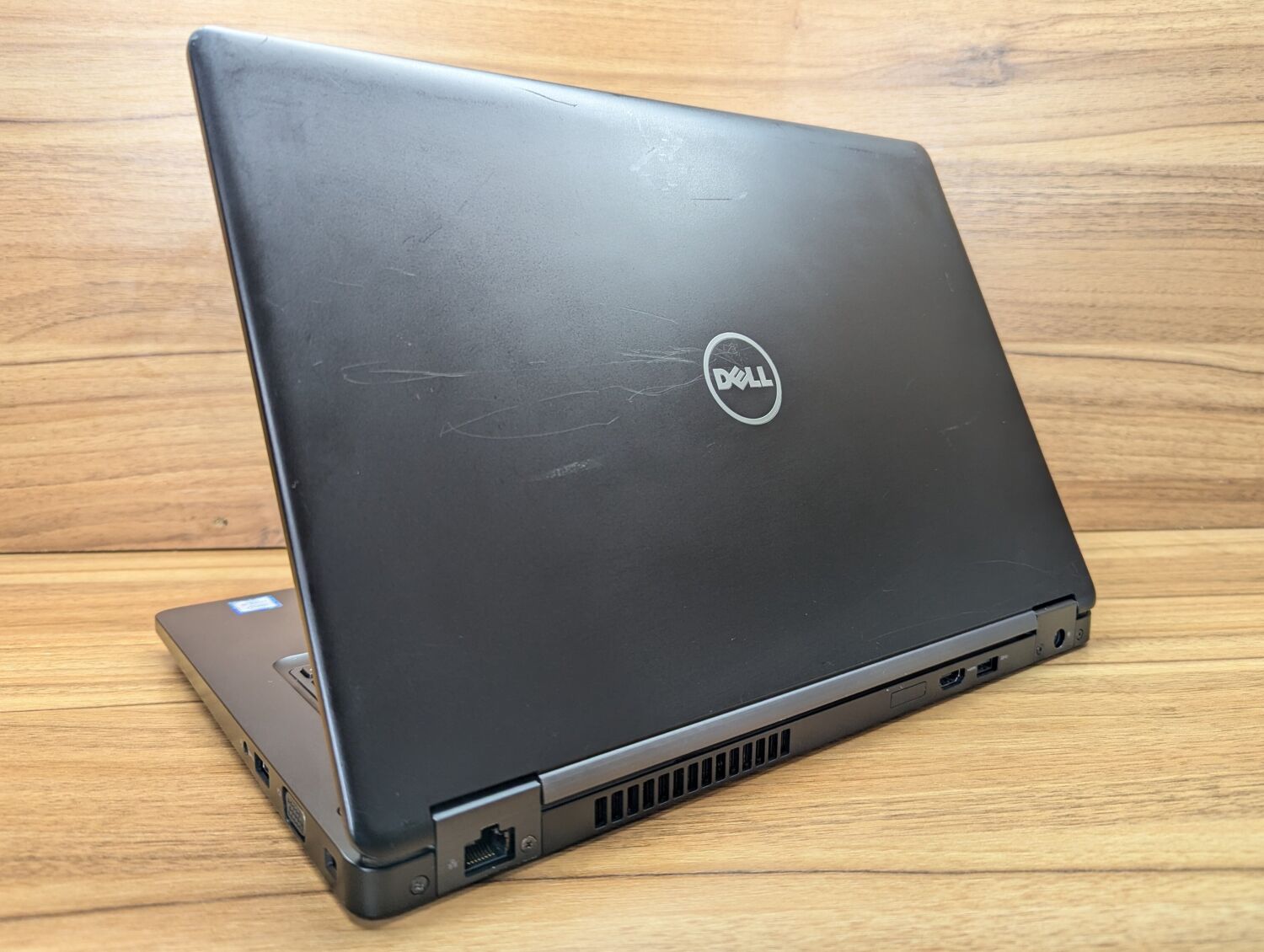 Ультрабук Dell Latitude 5480 / 14" (1366x768) TN / Intel Core i5-6300U (2 (4) ядра по 2.4 - 3.0 GHz) / 8 GB DDR4 / 256 GB SSD / Intel HD Graphics 520 / WebCam / HDMI / Windows 10 - Зображення 7