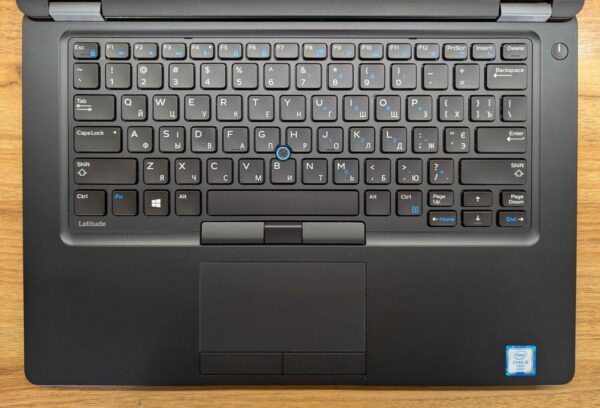 Ультрабук Dell Latitude 5480 / 14" (1366x768) TN / Intel Core i5-6440HQ (4 ядра по 2.6 - 3.5 GHz) / 8 GB DDR4 / 240 GB SSD / Intel HD Graphics 530 / WebCam / Windows 10 - Зображення 3