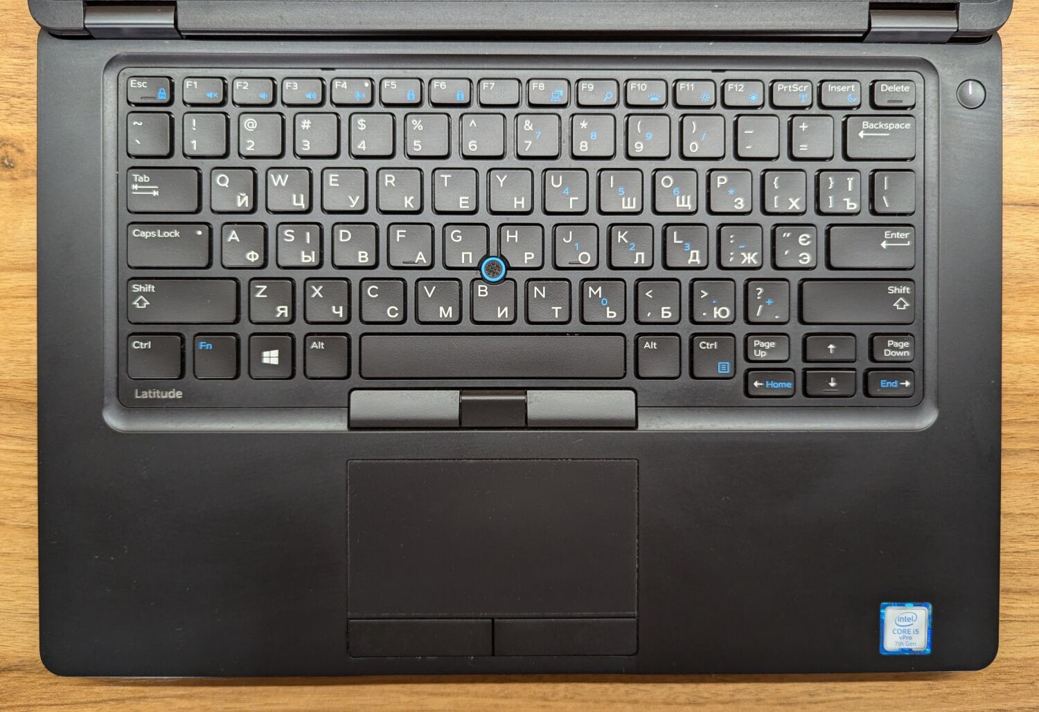 Ультрабук Dell Latitude 5480 / 14" (1366x768) TN / Intel Core i5-7200U (2 (4) ядра по 2.5 - 3.1 GHz) / 8 GB DDR4 / 240 GB SSD / Intel HD Graphics 620 / WebCam / Windows 10 - Зображення 3