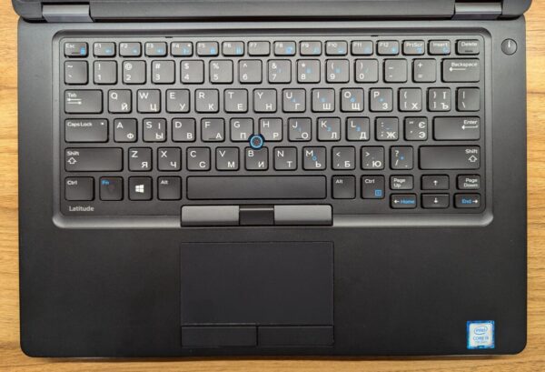 Ультрабук Dell Latitude 5480 / 14" (1366x768) TN / Intel Core i5-7200U (2 (4) ядра по 2.5 - 3.1 GHz) / 8 GB DDR4 / 256 GB SSD / Intel HD Graphics 620 / WebCam / Windows 10 - Зображення 3