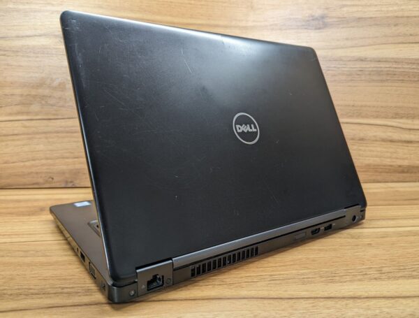 Ультрабук Б-клас Dell Latitude 5480 / 14" (1366x768) TN / Intel Core i5-7200U (2 (4) ядра по 2.5 - 3.1 GHz) / 8 GB DDR4 / 256 GB SSD / Intel HD Graphics 620 / WebCam / Windows 10 - Зображення 9