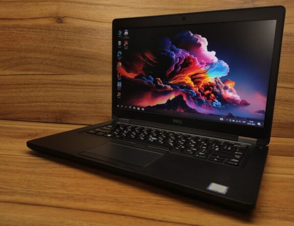Ультрабук Dell Latitude 5480 / 14" (1366x768) TN / Intel Core i5-7200U (2 (4) ядра по 2.5 - 3.1 GHz) / 8 GB DDR4 / 256 GB SSD / Intel HD Graphics 620 / WebCam / Windows 10 - Зображення 5