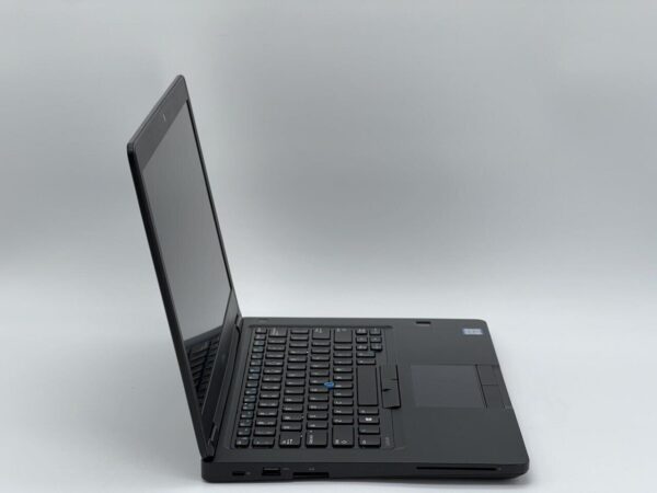 Ультрабук Dell Latitude 5480 / 14" (1920x1080) IPS / Intel Core i5-6300U (2 (4) ядра по 2.4 - 3.0 GHz) / 16 GB DDR4 / 480 GB SSD / Intel HD Graphics 520 / WebCam - Зображення 3