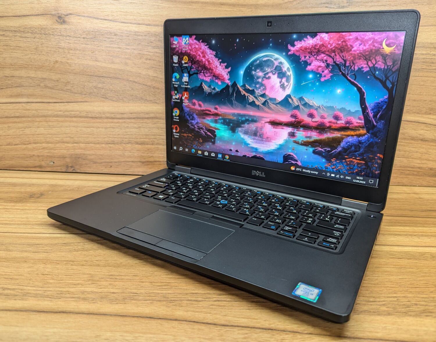 Ультрабук Dell Latitude 5480 / 14" (1920x1080) IPS / Intel Core i5-6300U (2 (4) ядра по 2.4 - 3.0 GHz) / 8 GB DDR4 / 240 GB SSD / Intel HD Graphics 520 / WebCam / VGA / Windows 10 - Зображення 5