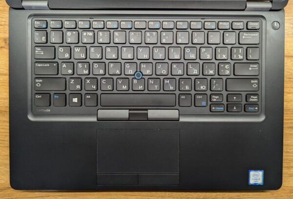Ультрабук Dell Latitude 5480 / 14" (1920x1080) IPS / Intel Core i5-6300U (2 (4) ядра по 2.4 - 3.0 GHz) / 8 GB DDR4 / 256 GB SSD / Intel HD Graphics 520 / HDMI / WebCam / Windows 10 - Зображення 3