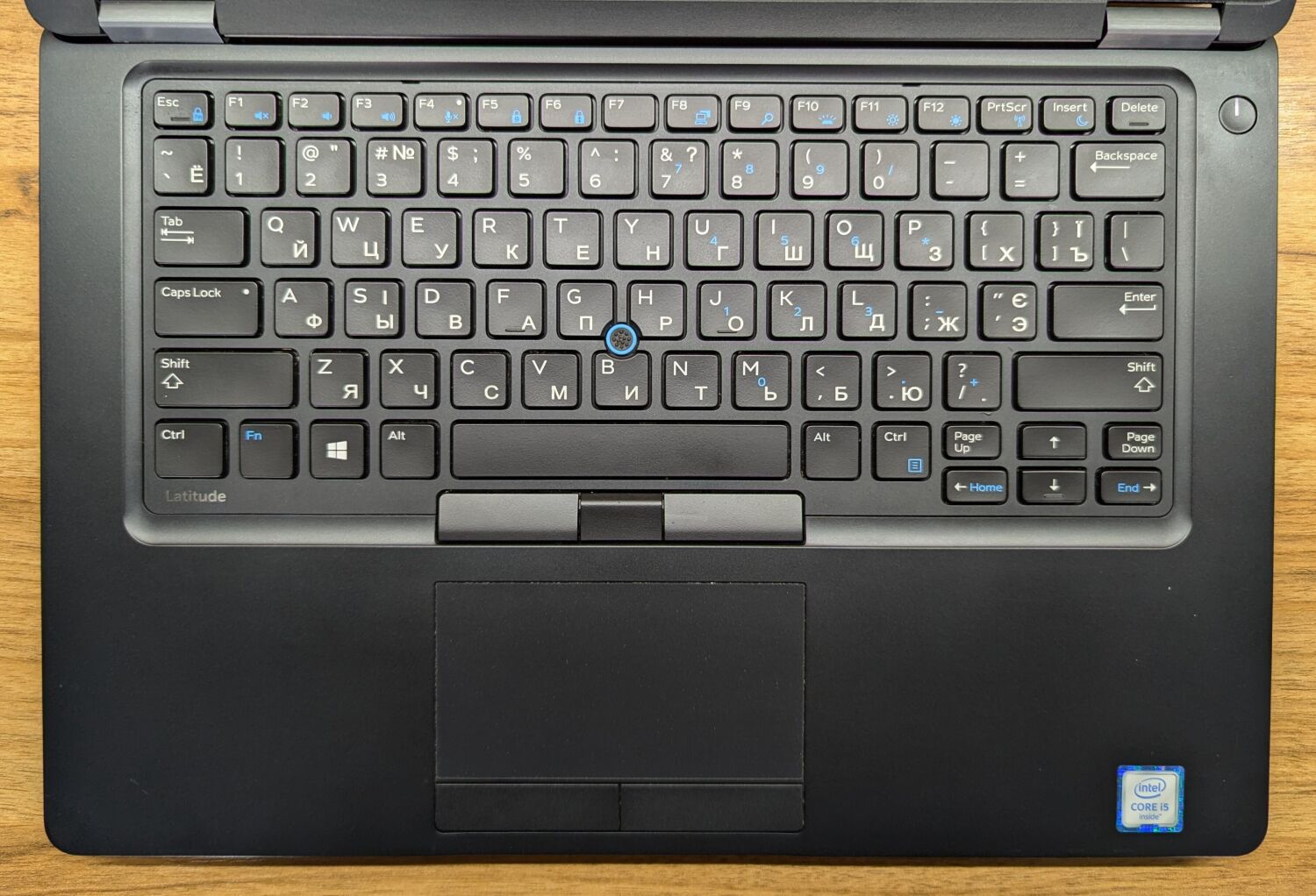 Ультрабук Dell Latitude 5480 / 14" (1920x1080) IPS / Intel Core i5-6300U (2 (4) ядра по 2.4 - 3.0 GHz) / 8 GB DDR4 / 256 GB SSD / Intel HD Graphics 520 / HDMI / WebCam / Windows 10 - Зображення 3