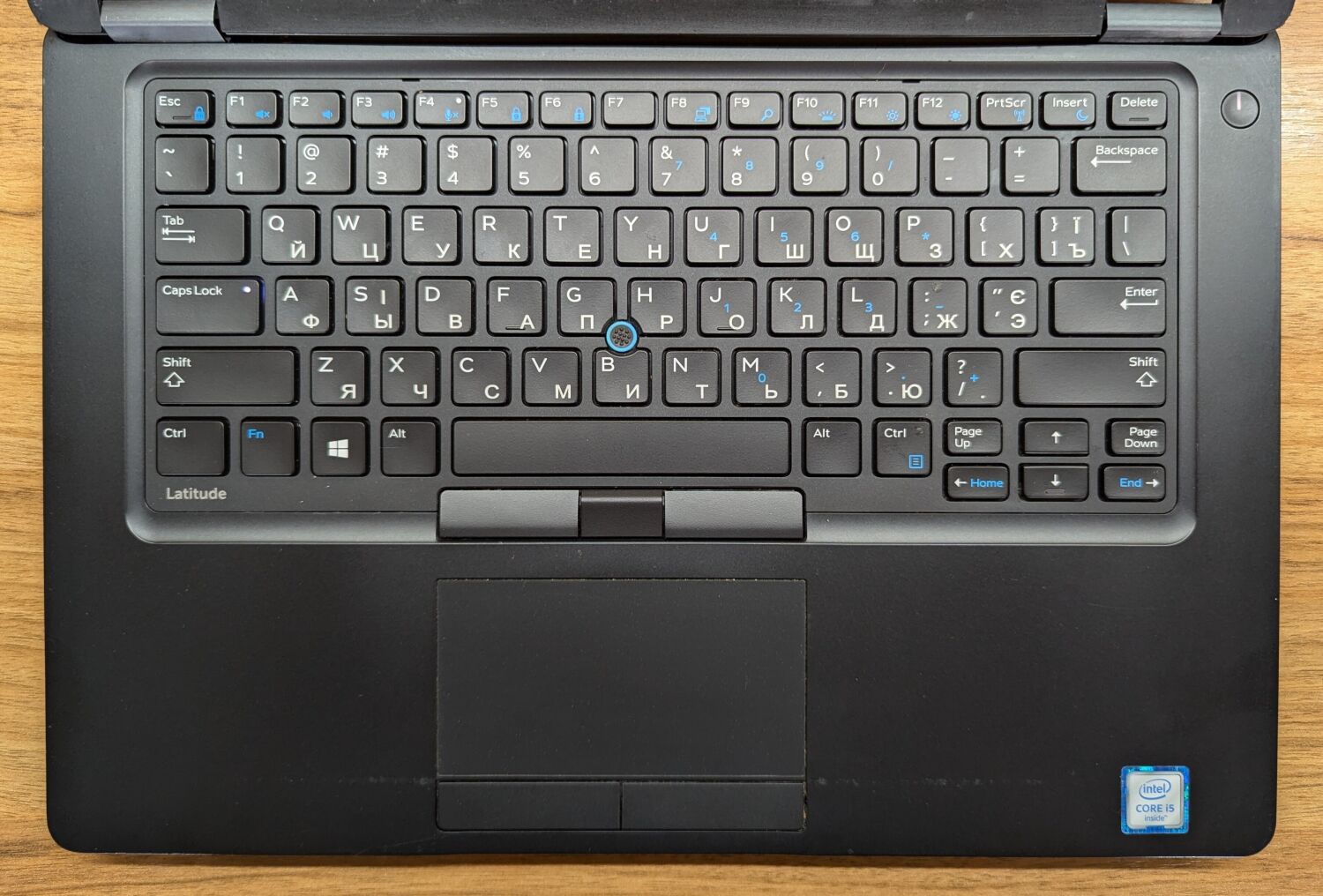 Ультрабук Dell Latitude 5480 / 14" (1920x1080) IPS / Intel Core i5-6300U (2 (4) ядра по 2.4 - 3.0 GHz) / 8 GB DDR4 / 256 GB SSD / Intel HD Graphics 520 / WebCam / HDMI / Windows 10 - Зображення 3