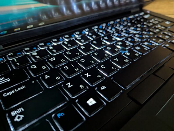 Ультрабук Dell Latitude 5480 / 14" (1920x1080) IPS / Intel Core i7-7820HQ (4 (8) ядра по 2.9 - 3.9 GHz) / 16 GB DDR4 / 480 GB SSD / nVidia GeForce 930MX, 2 GB DDR3, 64-bit / WebCam / HDMI / Windows 10 - Зображення 6