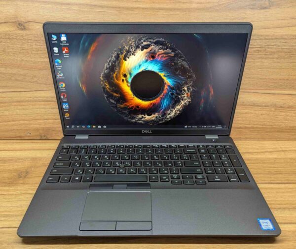 Ультрабук Dell Latitude 5500 / 15.6" (1920x1080) IPS / Intel Core i7-8665U (4 (8) ядра по 1.9 - 4.8 GHz) / 16 GB DDR4 / 480 GB SSD / Intel UHD Graphics / Windows 10 - Зображення 2