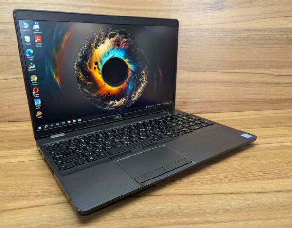 Ультрабук Dell Latitude 5500 / 15.6" (1920x1080) IPS / Intel Core i7-8665U (4 (8) ядра по 1.9 - 4.8 GHz) / 16 GB DDR4 / 480 GB SSD / Intel UHD Graphics / Windows 10 - Зображення 4