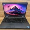 Ультрабук Dell Latitude 5500 / 15.6" (1920x1080) IPS Touch / Intel Core i7-8665U (4 (8) ядра по 1.9 - 4.8 GHz) / 16 GB DDR4 / 512 GB SSD / Intel UHD Graphics / WebCam / Windows 10 - Зображення 2