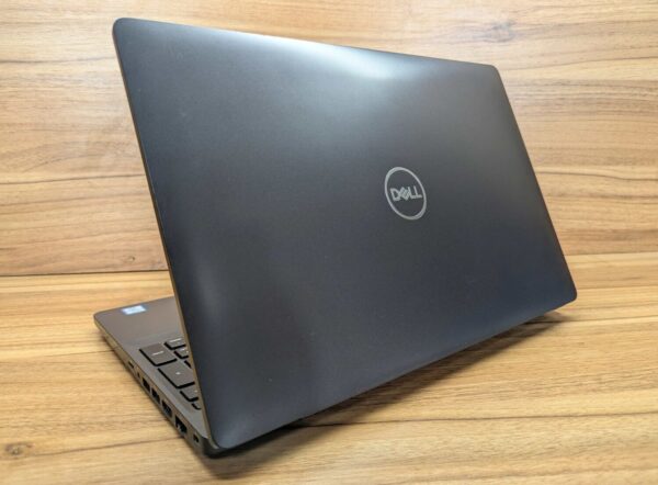 Ультрабук Dell Latitude 5500 / 15.6" (1920x1080) IPS Touch / Intel Core i7-8665U (4 (8) ядра по 1.9 - 4.8 GHz) / 16 GB DDR4 / 512 GB SSD / Intel UHD Graphics / WebCam / Windows 10 - Зображення 7