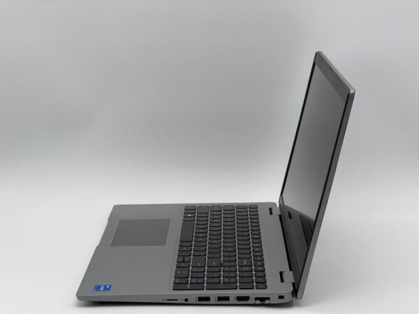 Ультрабук Dell Latitude 5530 / 15.6" (1920x1080) IPS / Intel Core i5-1245U (10 (12) ядер по 3.3 - 4.4 GHz) / 16 GB DDR4 / 240 GB SSD / Intel Iris Xe Graphics / WebCam + Бездротова мишка - Зображення 4