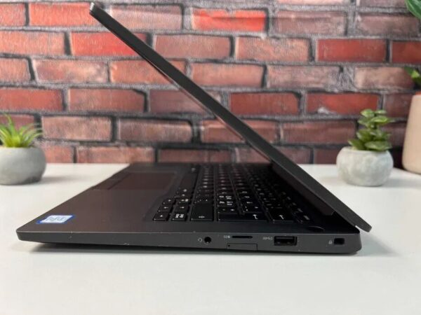 Ультрабук Dell Latitude 7300 / 13.3" (1920x1080) IPS / Intel Core i5-8365U (4 (8) ядра по 1.6 - 4.1 GHz) / 8 GB DDR4 / 256 GB SSD / Intel UHD Graphics 620 / WebCam / Win 10 Pro - Зображення 4