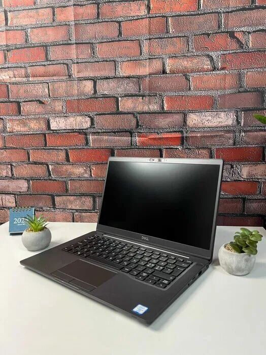 Ультрабук Dell Latitude 7300 / 13.3" (1920x1080) IPS / Intel Core i5-8365U (4 (8) ядра по 1.6 - 4.1 GHz) / 8 GB DDR4 / 256 GB SSD / Intel UHD Graphics 620 / WebCam / Win 10 Pro - Зображення 6