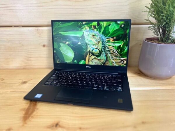 Ультрабук Dell Latitude 7370 / 13.3" (1920x1080) IPS / Intel Core m5-6Y57 (2 (4) ядра по 1.1 - 2.8 GHz) / 8 GB DDR3 / 256 GB SSD / Intel HD Graphics 515 / WebCam / Windows 10 Pro - Зображення 8