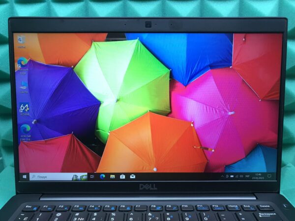 Ультрабук Dell Latitude 7390 / 13.3" (1920x1080) IPS / Intel Core i5-8250U (4 (8) ядра по 1.6 - 3.4 GHz) / 8 GB DDR4 / 128 GB SSD / Intel UHD Graphics 620 / WebCam / USB 3.1 / HDMI / Windows 10 ліцензія - Зображення 3