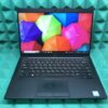 Ультрабук Dell Latitude 7390 / 13.3" (1920x1080) IPS / Intel Core i5-8250U (4 (8) ядра по 1.6 - 3.4 GHz) / 8 GB DDR4 / 128 GB SSD / Intel UHD Graphics 620 / WebCam / USB 3.1 / HDMI / Windows 10 ліцензія - Зображення 2