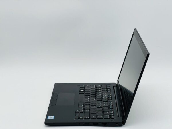 Ультрабук Dell Latitude 7390 / 13.3" (1920x1080) IPS / Intel Core i5-8350U (4 (8) ядра по 1.7 - 3.6 GHz) / 8 GB DDR4 / 240 GB SSD / Intel UHD Graphics 620 / WebCam / HDMI - Зображення 4