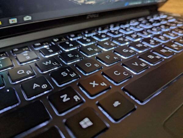 Ультрабук Dell Latitude 7400 / 14" (1920x1080) IPS / Intel Core i5-8365U (4 (8) ядра по 1.6 - 4.1 GHz) / 16 GB DDR4 / 512 GB SSD / Intel UHD Graphics / WebCam / TouchID / Windows 10 - Зображення 6