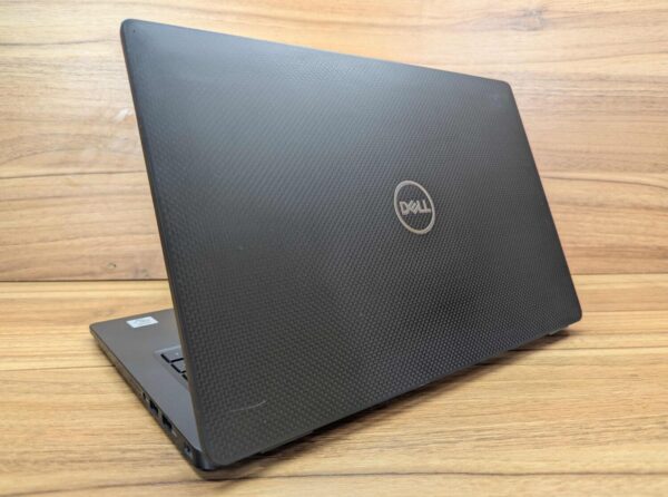 Ультрабук Dell Latitude 7410 / 14" (1920x1080) IPS / Intel Core i7-10610U (4 (8) ядра по 1.8 - 4.9 GHz) / 16 GB DDR4 / 480 GB SSD / Intel UHD Graphics / HDMI / WebCam / Windows 10 - Зображення 7