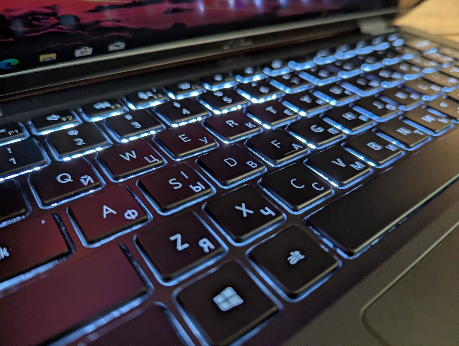 Ультрабук Dell Latitude 7410 / 14" (1920x1080) IPS / Intel Core i7-10610U (4 (8) ядра по 1.8 - 4.9 GHz) / 16 GB DDR4 / 480 GB SSD / Intel UHD Graphics / WebCam / HDMI / Windows 10 - Зображення 6