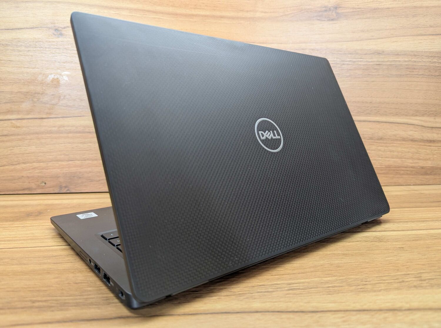 Ультрабук Dell Latitude 7410 / 14" (1920x1080) IPS / Intel Core i7-10610U (4 (8) ядра по 1.8 - 4.9 GHz) / 16 GB DDR4 / 480 GB SSD / Intel UHD Graphics / WebCam / HDMI / Windows 10 - Зображення 7
