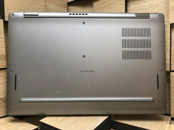 Ультрабук Dell Latitude 7420 / 14" (1920x1080) IPS Touch / Intel Core i7-1185G7 (4 (8) ядра по 3.0 - 4.8 GHz) / 16 GB DDR4 / 256 GB SSD / Intel Iris XE Graphics / WebCam / HDMI - Зображення 9
