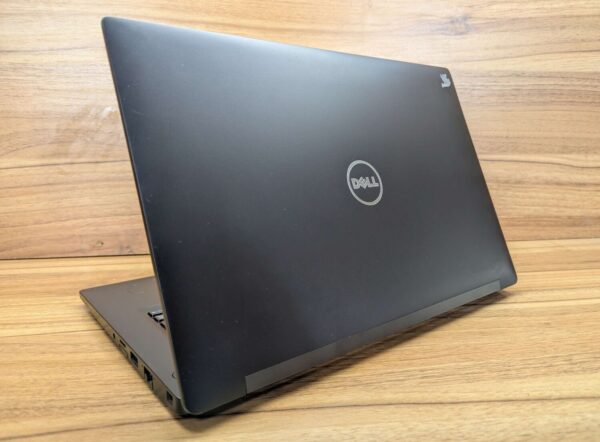Ультрабук Dell Latitude 7480 / 14" (1920x1080) IPS / Intel Core i5-7300U (2 (4) ядра по 2.6 - 3.5 GHz) / 8 GB DDR4 / 256 GB SSD / Intel HD Graphics 620 / WebCam / Windows 10 - Зображення 7
