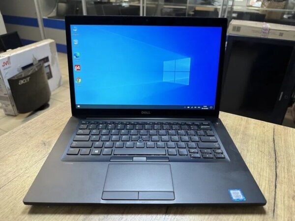 Ультрабук Dell Latitude 7480 / 14" (1920x1080) IPS Touch / Intel Core i5-7300U (2 (4) ядра по 2.6 - 3.5 GHz) / 8 GB DDR4 / 256 GB SSD / Intel HD Graphics 620 / WebCam / HDMI - Зображення 2