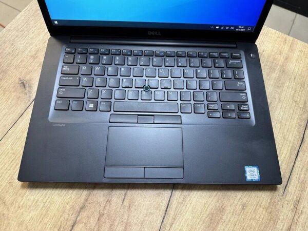Ультрабук Dell Latitude 7480 / 14" (1920x1080) IPS Touch / Intel Core i5-7300U (2 (4) ядра по 2.6 - 3.5 GHz) / 8 GB DDR4 / 256 GB SSD / Intel HD Graphics 620 / WebCam / HDMI - Зображення 3
