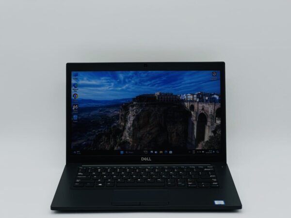 Ультрабук Dell Latitude 7490 / 14" (1366x768) TN / Intel Core i5-8350U (4 (8) ядра по 1.7 - 3.6 GHz) / 8 GB DDR4 / 120 GB SSD / Intel UHD Graphics 620 / WebCam - Зображення 2
