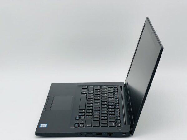 Ультрабук Dell Latitude 7490 / 14" (1366x768) TN / Intel Core i5-8350U (4 (8) ядра по 1.7 - 3.6 GHz) / 8 GB DDR4 / 120 GB SSD / Intel UHD Graphics 620 / WebCam - Зображення 4