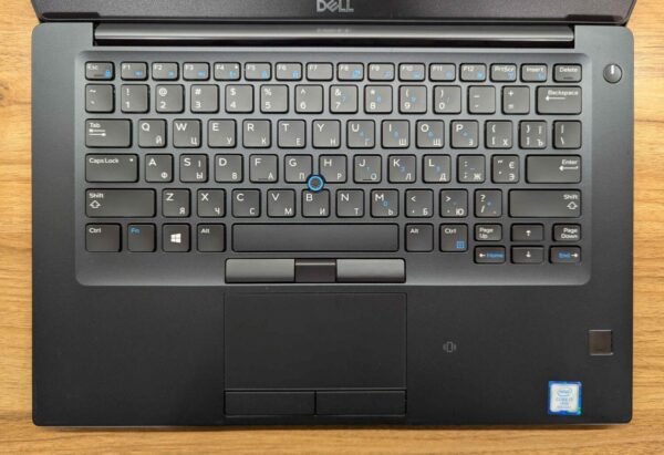 Ультрабук Dell Latitude 7490 / 14" (1920x1080) IPS Touch / Intel Core i7-8650U (4 (8) ядра по 1.9 - 4.2 GHz) / 16 GB DDR4 / 480 GB SSD / Intel UHD Graphics 620 / WebCam / TouchID / Windows 10 - Зображення 3