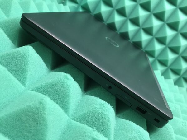 Ультрабук Dell Latitude E5470 / 14" (1366x768) TN / Intel Core i5-6300U (2 (4) ядра по 2.4 - 3.0 GHz) / 8 GB DDR4 / 180 GB SSD / Intel HD Graphics 520 / WebCam / USB 3.0 / HDMI / Windows 10 ліцензія - Зображення 8
